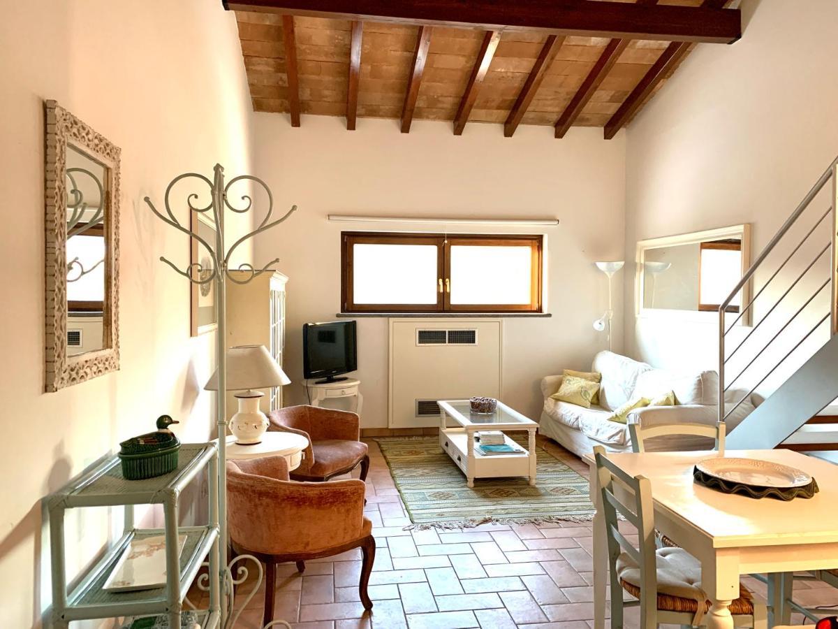 Agriturismo Potrero Grande Sul Lago Di Martignano Con Spiaggia كامباغنانو دي روما المظهر الخارجي الصورة
