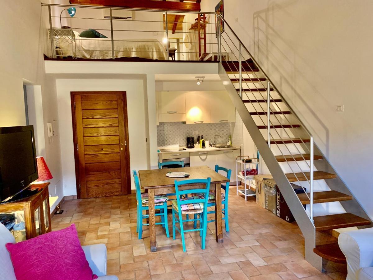 Agriturismo Potrero Grande Sul Lago Di Martignano Con Spiaggia كامباغنانو دي روما المظهر الخارجي الصورة